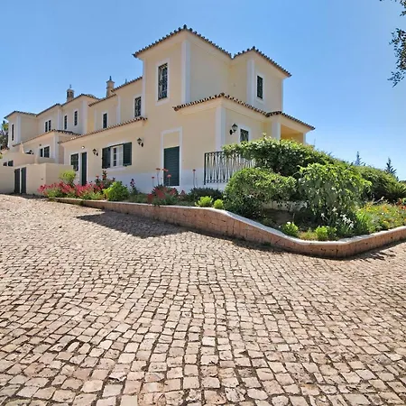 Casa Dos Avos *